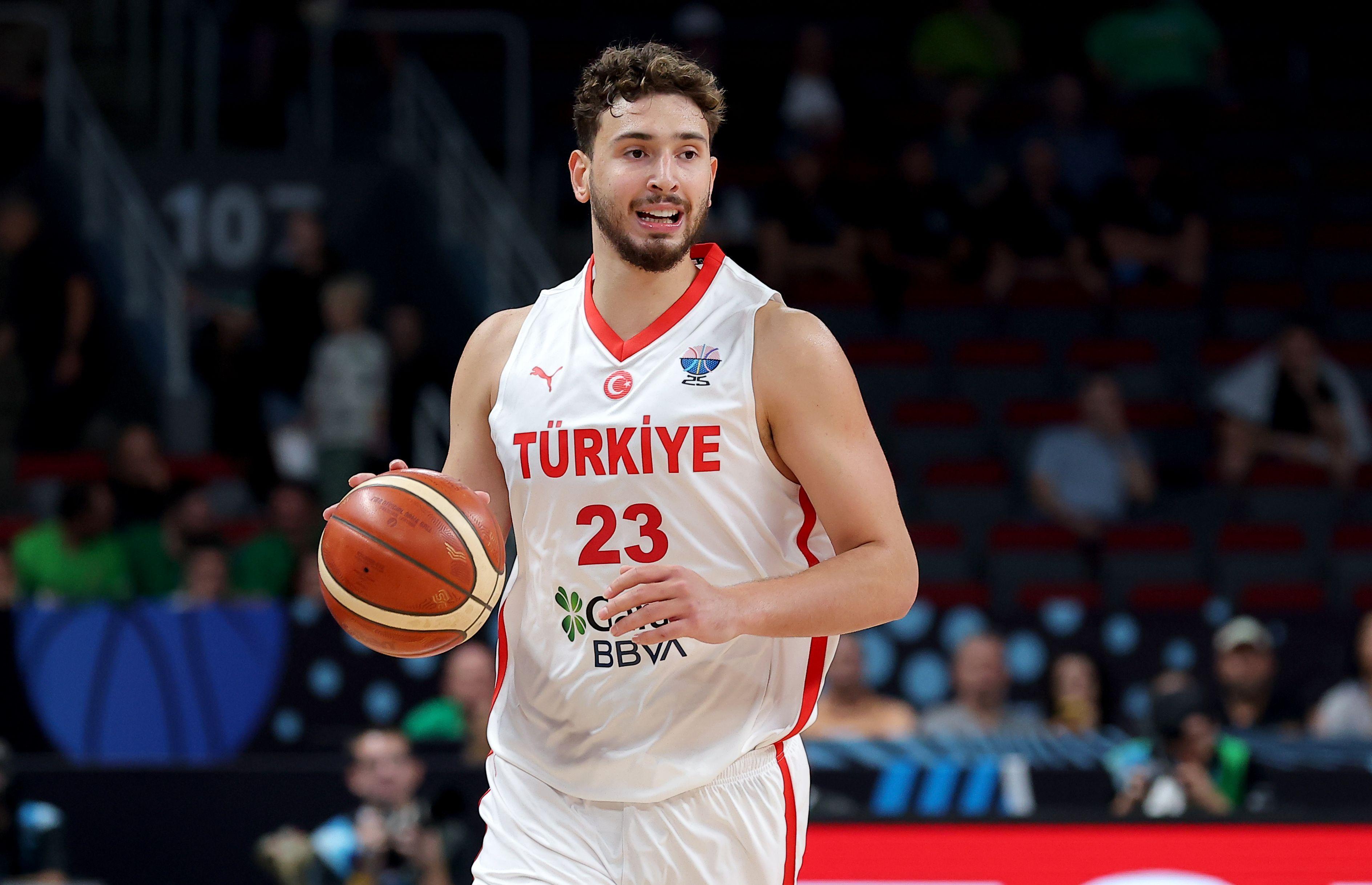 提供西甲-真起飞！申京7战7胜7次获评单场最佳 欧锦赛场均21.6+10.9+7.1