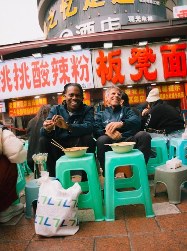 佐拉：马拉多纳和梅西之间，我选马拉多纳